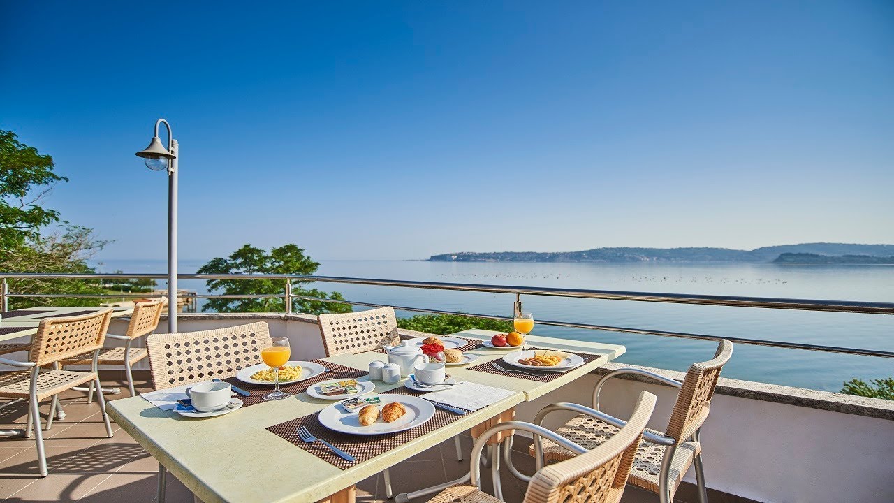 Discover Cozy Apartments at Kanegra Plava Laguna with Stunning Beach Views π