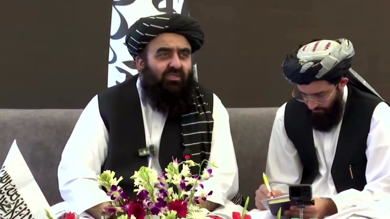 Pakistan-Afghanistan Border Clashes Kill Dozens π