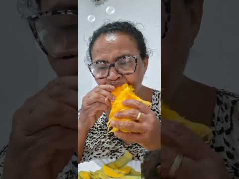 COMENDO MANGA 🥭 AMODA ANTIGA QUANDO EU ERA CRIANÇA NO SÍTIO DO MEU PAI @ #vieirasantosoficial