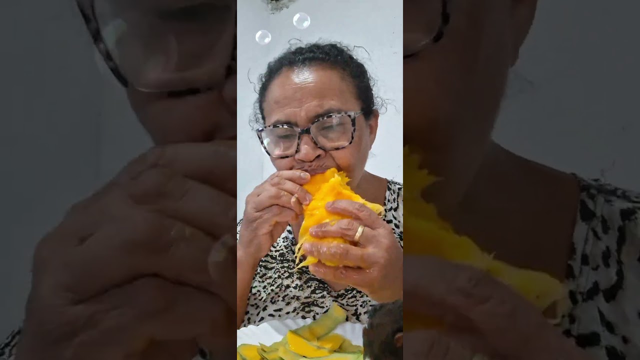 Reviva a Nostalgia: Comendo Manga na Antiga Fazenda da Minha Infância 🥭