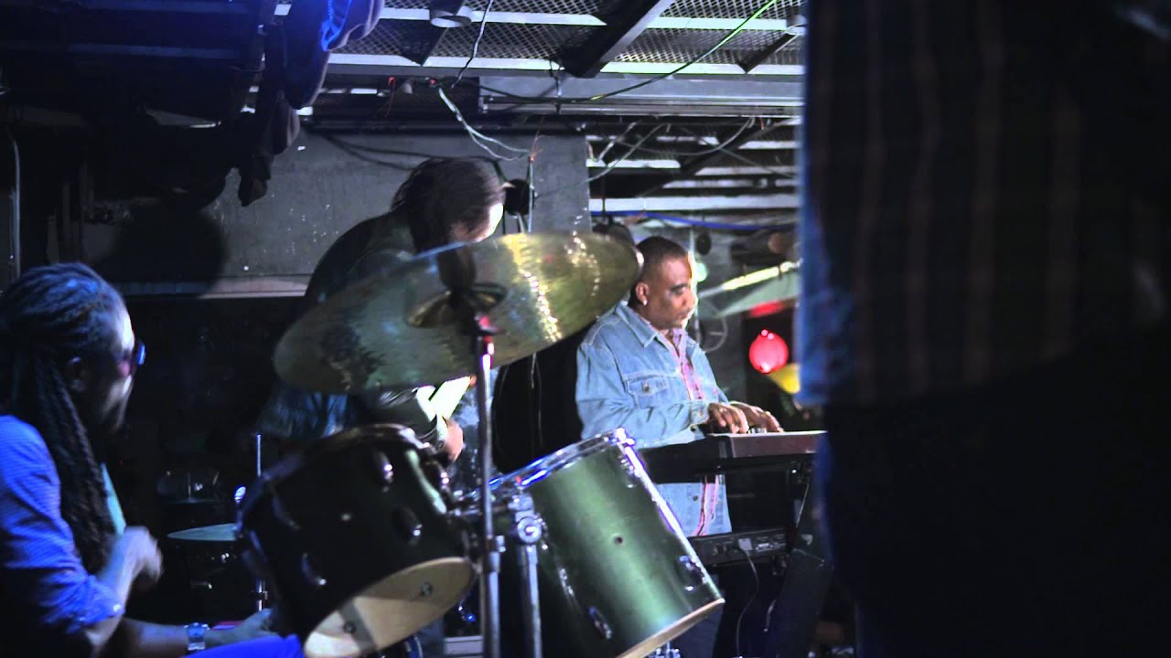 Busy Signal - Reggae Music Again | Official Video 🎶