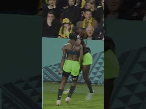 Oshoala = Nigeria's Super Falcon! 🇳🇬🦅 #FIFAWWC