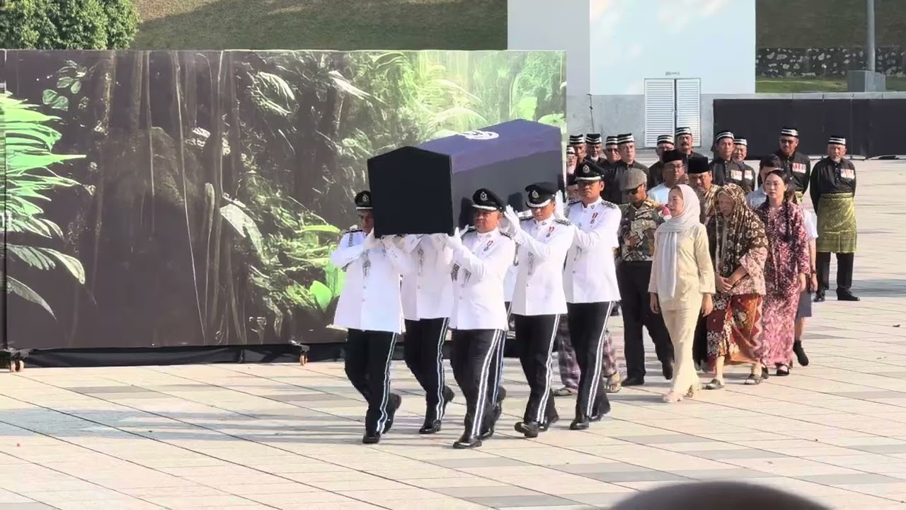 Gimik Sambutan Hari Pahlawan 2025