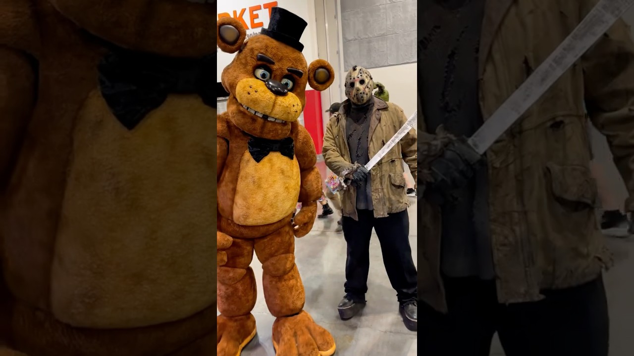 Freddy Fazbear at Horror Convention 🎃