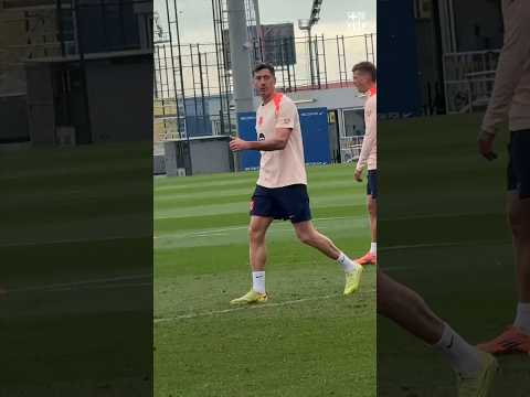 Lewy is back 🤜🤛 #shorts #fcbarcelona #football #lewandowski
