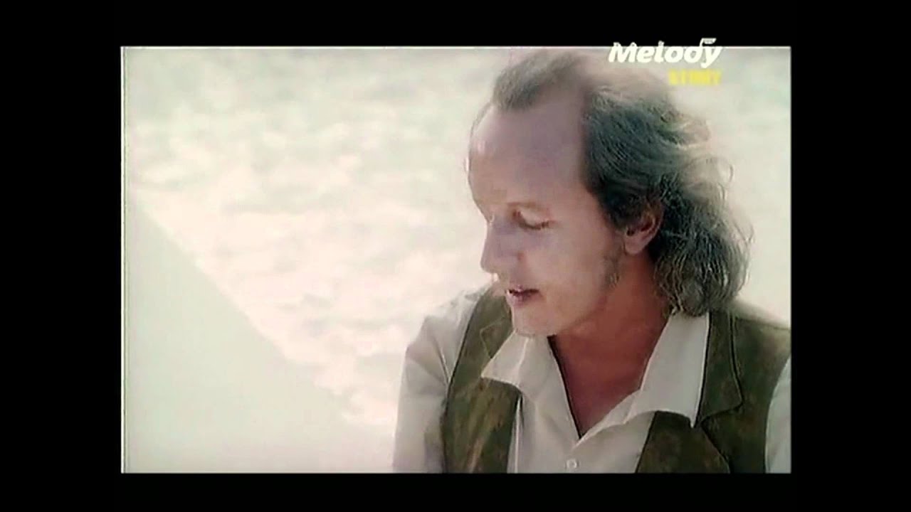 Didier Barbelivien Performs at Le Puy du Fou in Stunning HD 🎶