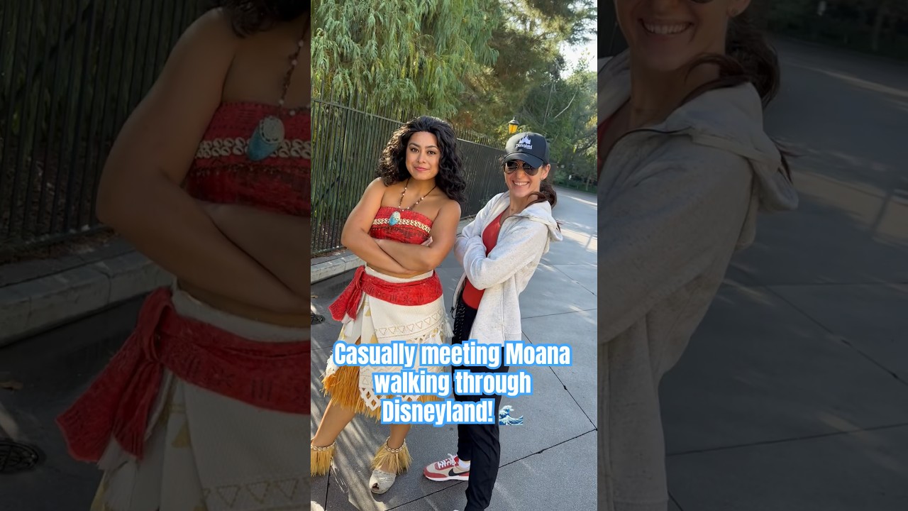 Moana Meets Fans at Disneyland π