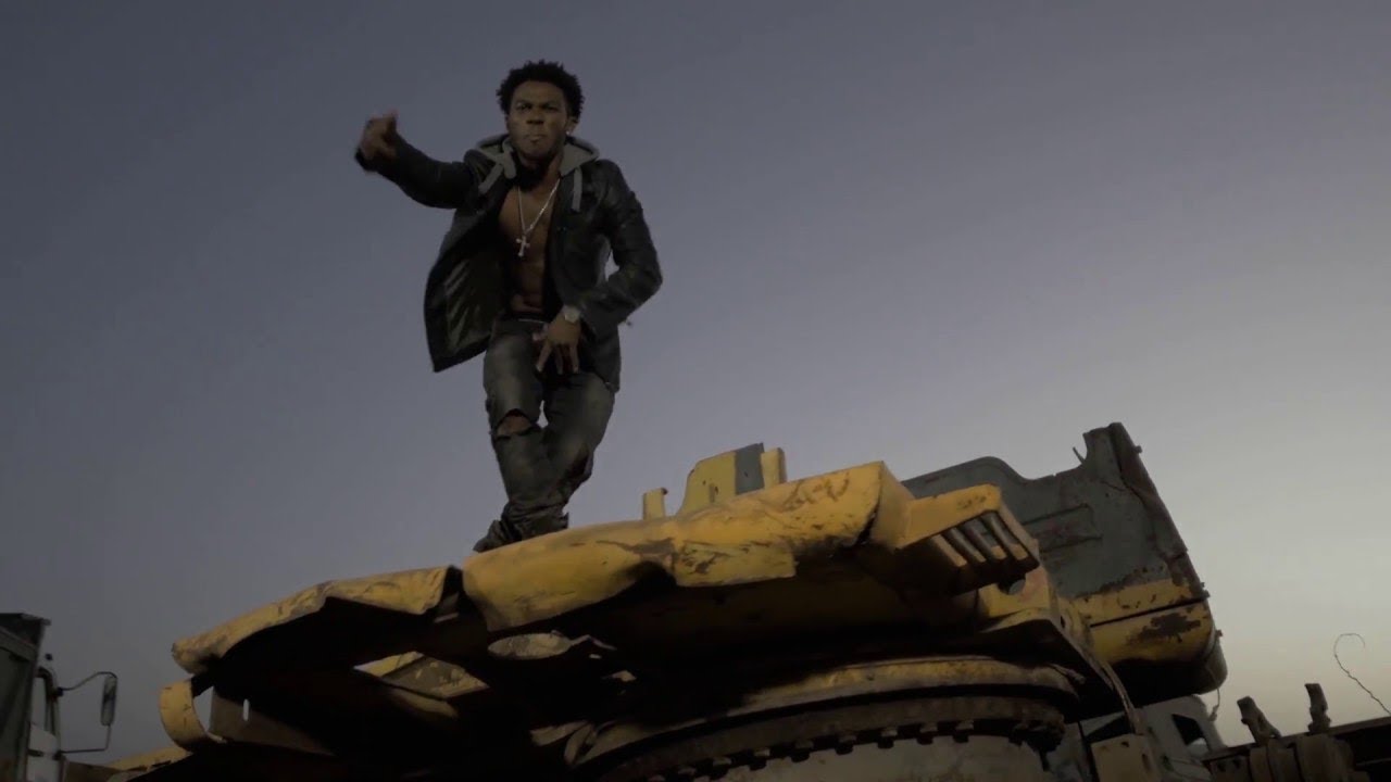 Xapa Kenti's Official Music Video (2017) | Clacket