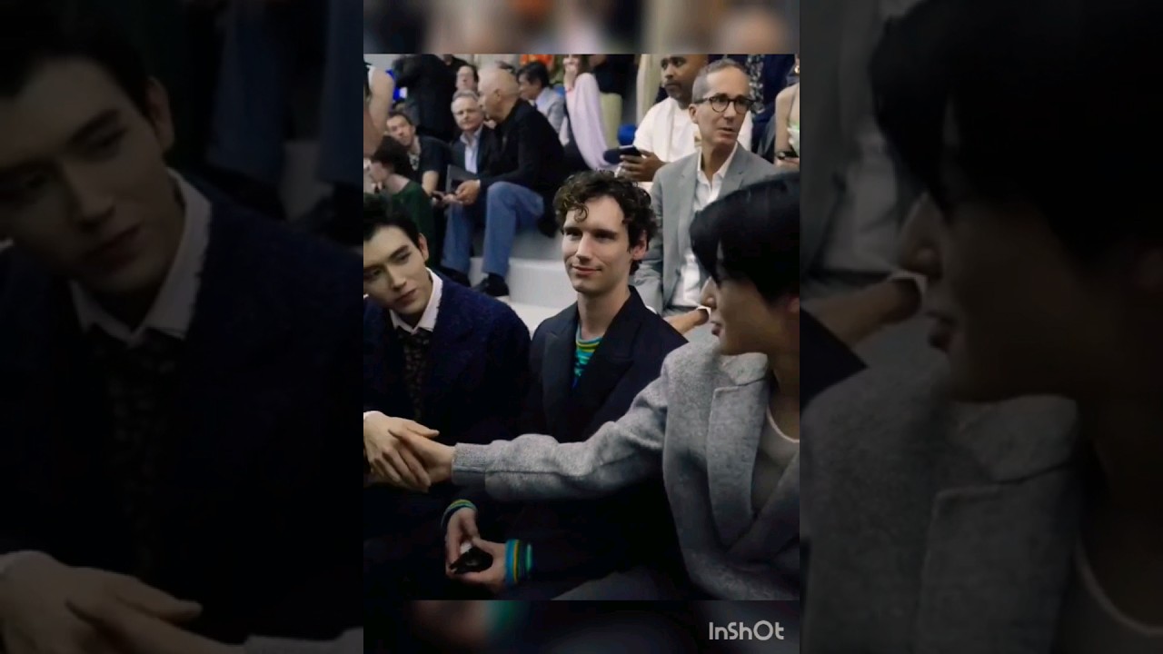 Chen Feiyu & Cha Eunwoo's Handshake 🤩