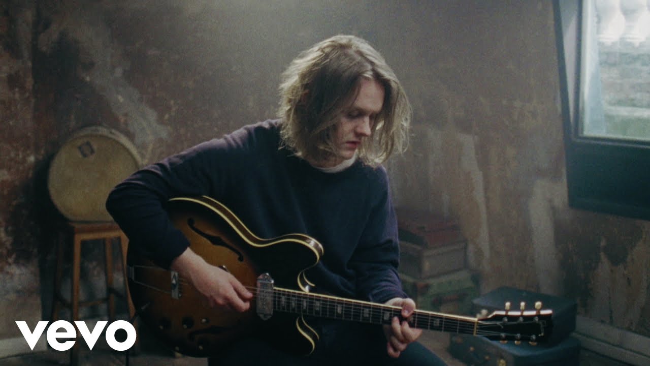 Lewis Capaldi - Lost On You (Official Live Video)