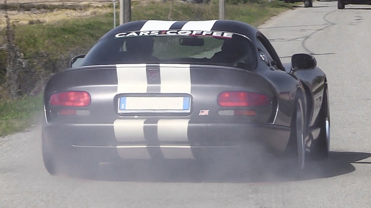 Dodge Viper GTS with Magnaflow Side Exhaust: Epic Burnouts, Revvs & Accelerations! π