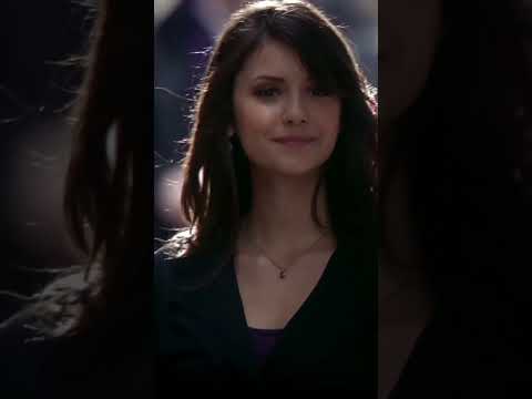 Elena with her new look #damonsalvatore #elenagilbert #delena #thevampirediaries