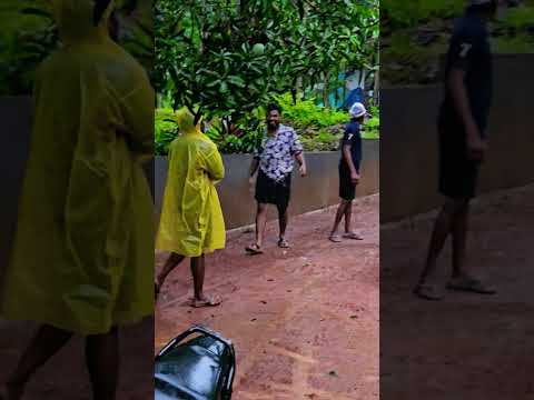 🚣🌩🌨മഴ പിള്ളേർ കൊണ്ടുപോകുന്ന കാഴ്ച rain #rain kerala #kerala shorts #shorts