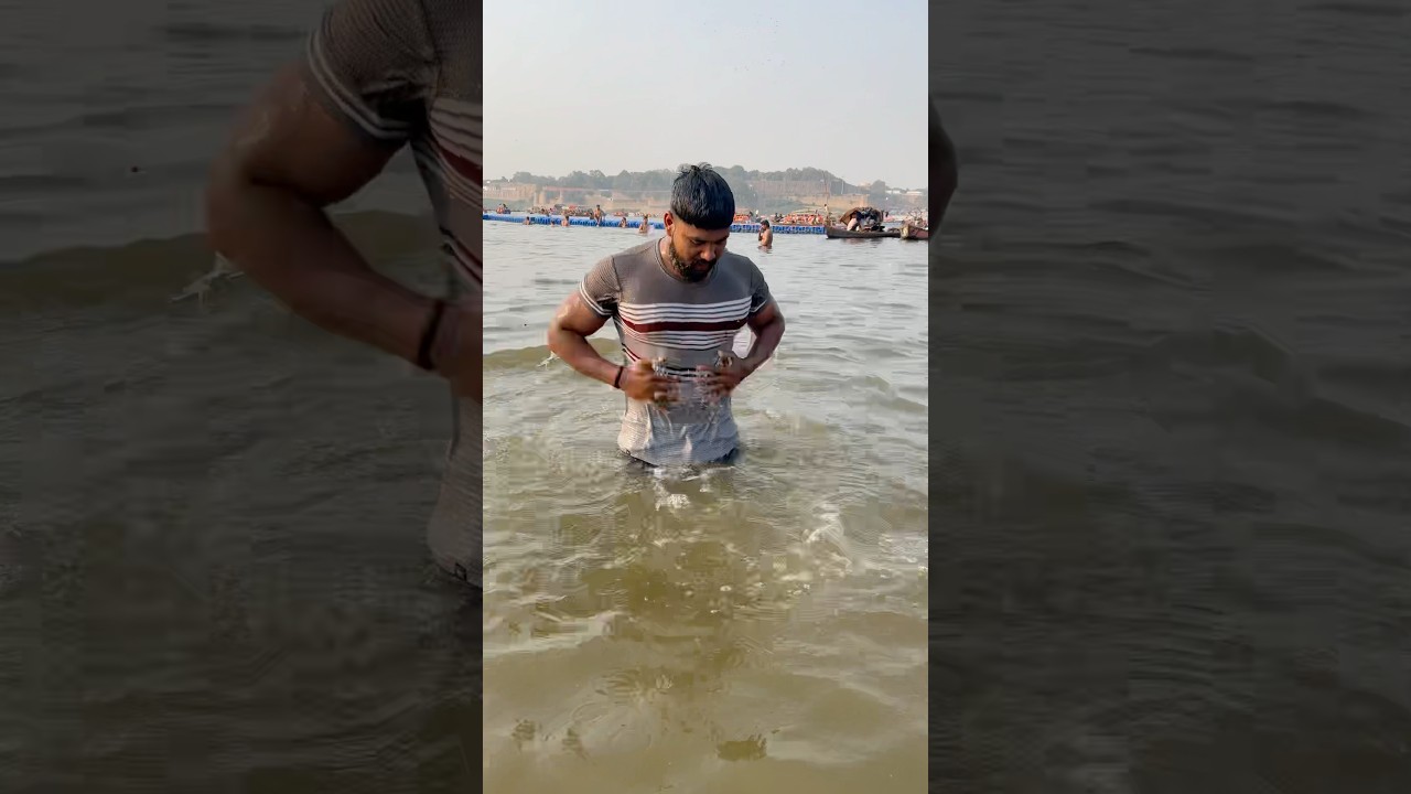 Maha Kumbh Rituals During Bath 🙏