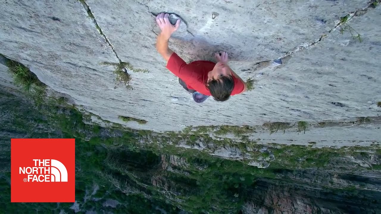 Alex Honnold Free-Solos El Sendero Luminoso 🧗‍♂️