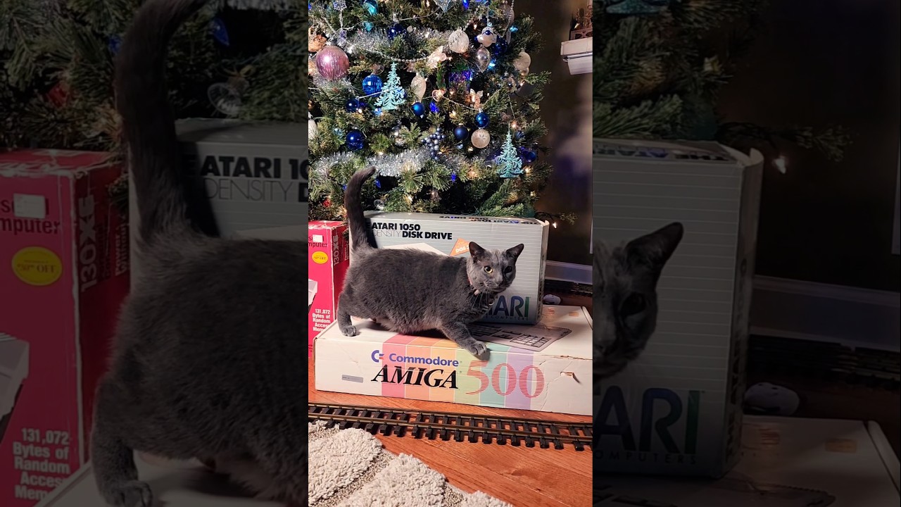 Celebrate the Holidays with Vintage Computing! 🎄