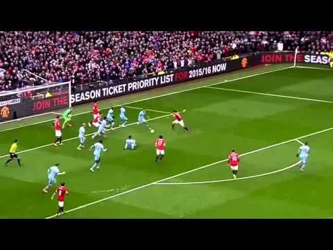 Michael Carrick vs Manchester City - 12 Apr 2015