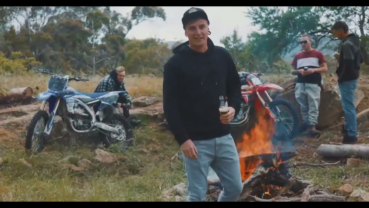 MONKSY - Back in Town 🎵