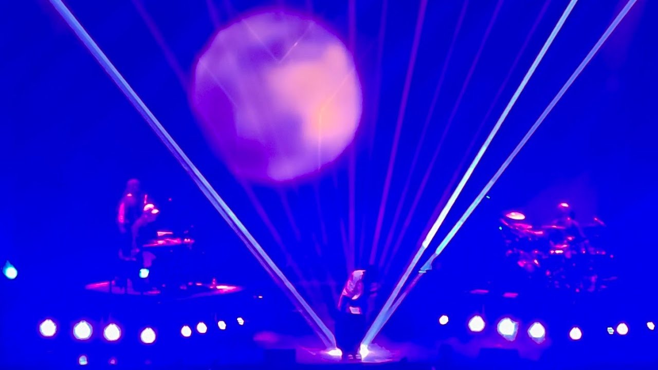 GIGI - YOUSSOUPHA -  SUPRÊME TOUR - ZÉNITH PARIS - 4 DÉCEMBRE 2025