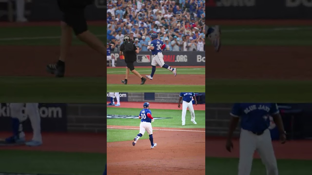 Alejandro Kirk Doubles Blue Jays' Lead! #Postseason ⚾