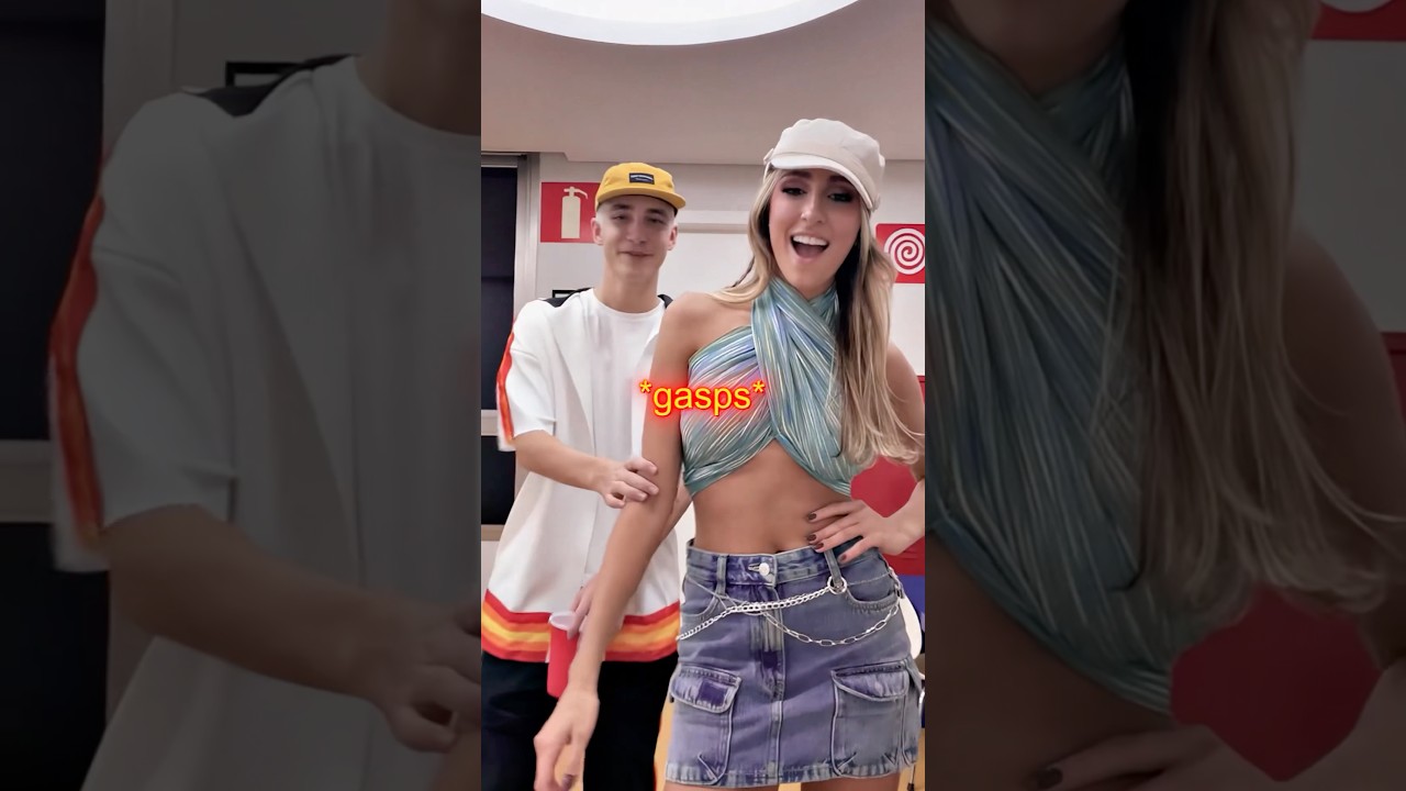 Eminem & Christina Aguilera Costume π€£