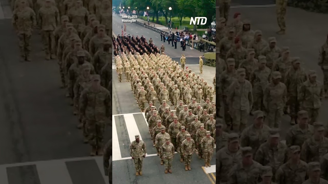 Trump Leads Army Enlistment Ceremony at 250th Birthday Parade
