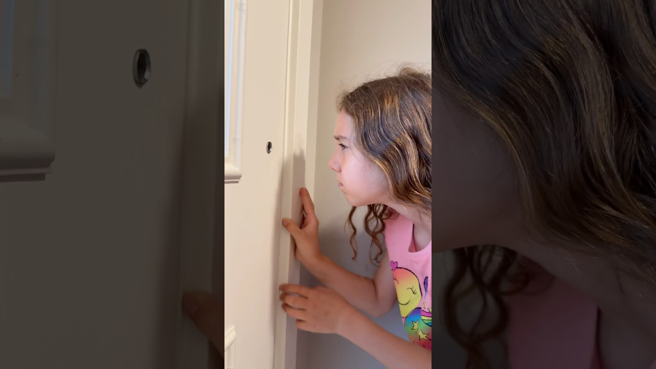 Kids Safety Tips: Never Open Door to Strangers 🚪