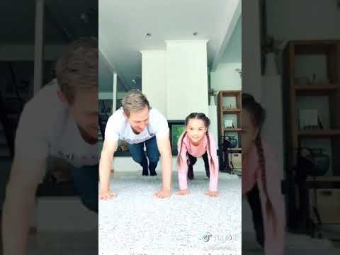 Plank Challenge Dad vs Daughter 💖 TikTok Trend #shorts Clarielle