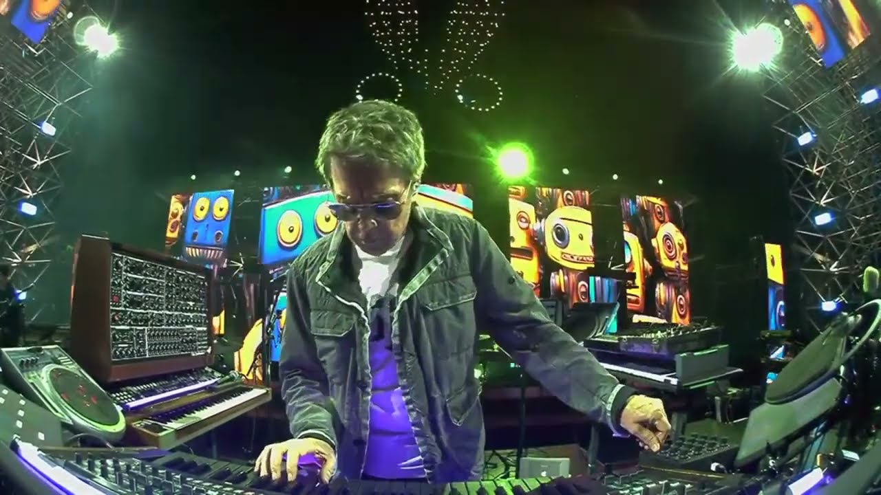 Jean Michel Jarre Performs Equinoxe 4 Live in Bratislava 🎶