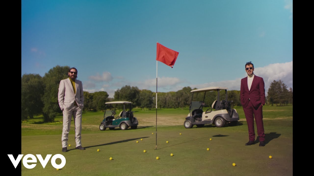 Colapesce & Dimartino - Musica Leggerissima (Sanremo 2021) 🎶