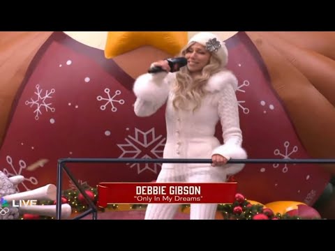 Debbie Gibson Performs 'Only in My Dreams' at Macy’s Parade 2025