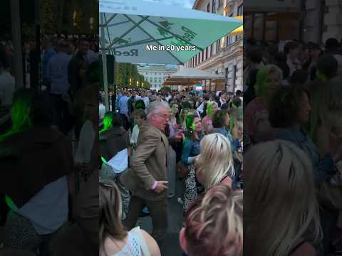 Me in 20 years 🕺🔥 #ravers #90srave #oldschool #technomusic #housemusic #rave #techno #festivevibes