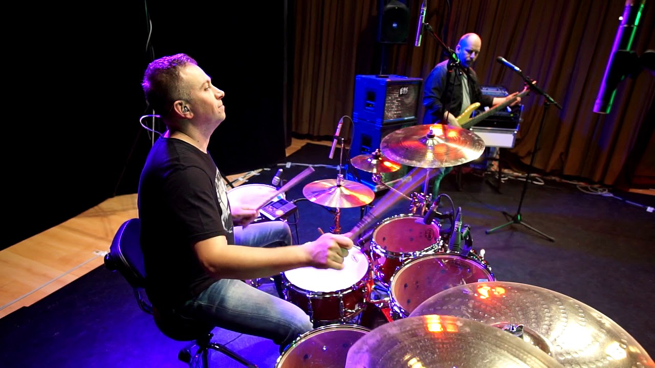 🎸 Powerful Cover of 'I Want To Break Free' by ShockBand – Watch Now!