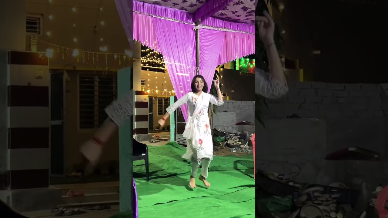 Old Haryanvi Dance Song: Adi Mar K Nachi Re Chuni Tar K Nachi 🎶