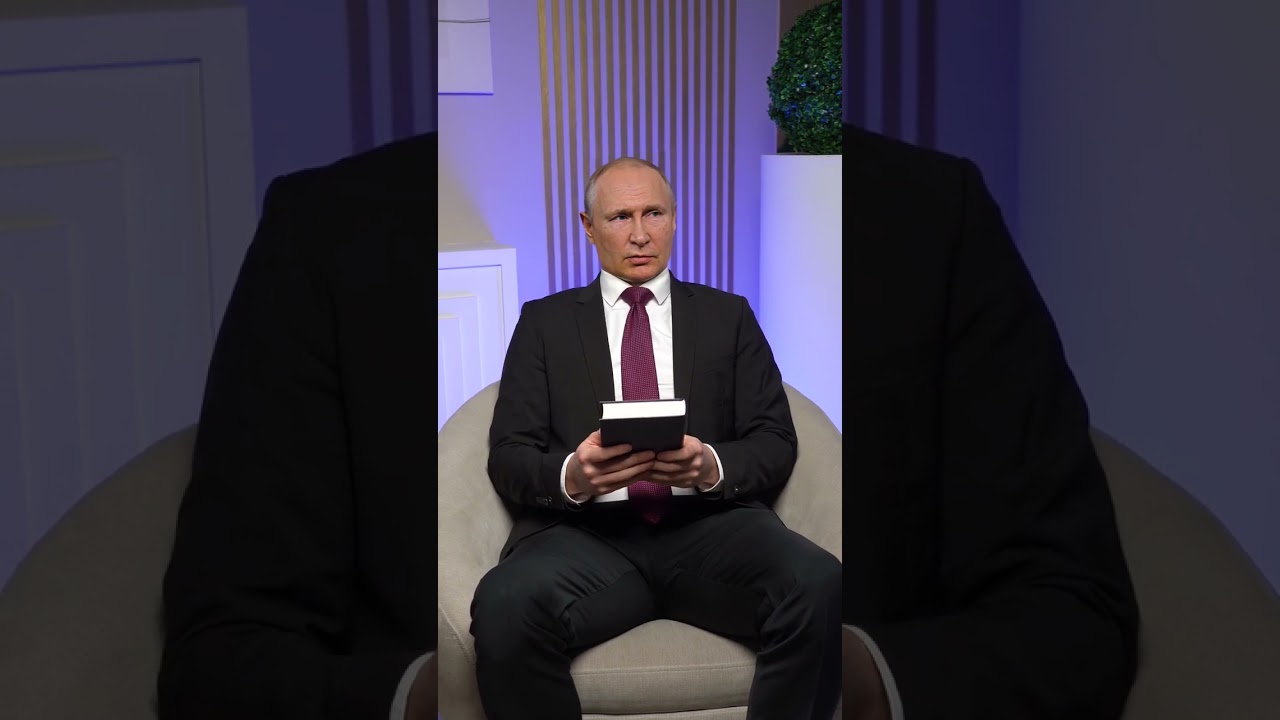 In-Depth Desk Book on World Politics & Putin's Global Influence 🌍