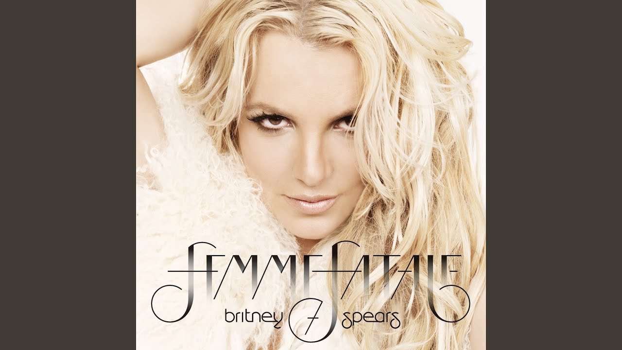 Britney Spears - Scary (Femme Fatale Deluxe) 🎶