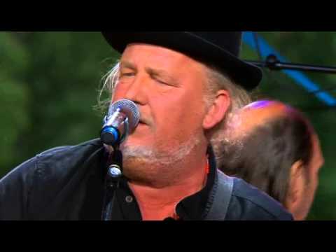 Eldkvarn - Kärlekens tunga (Live @ Moraeus med mera)