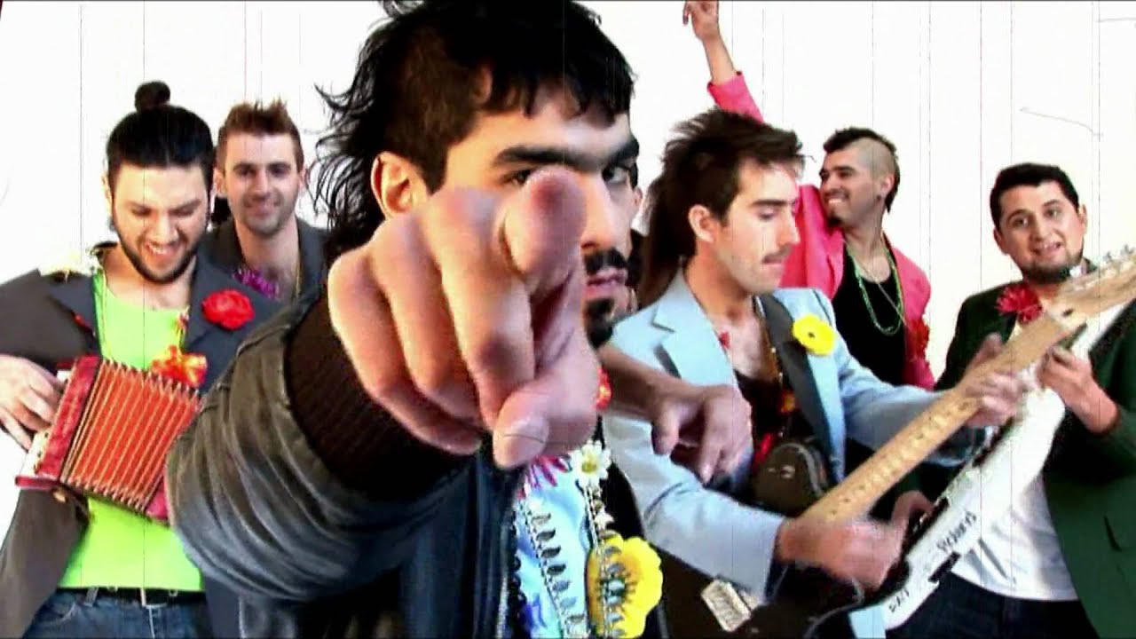 Villa Cariño - Clandestino (HD) | Official Music Video 🎶