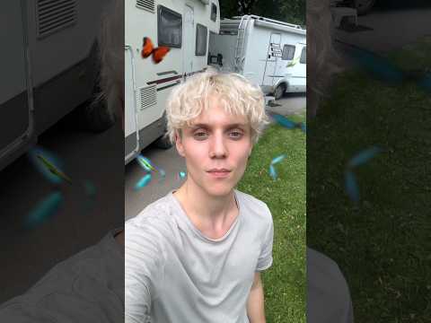 Что происходит? Новая песня? Второй сезон "Плаксы"? 👀 #ванядмитриенко #плакса