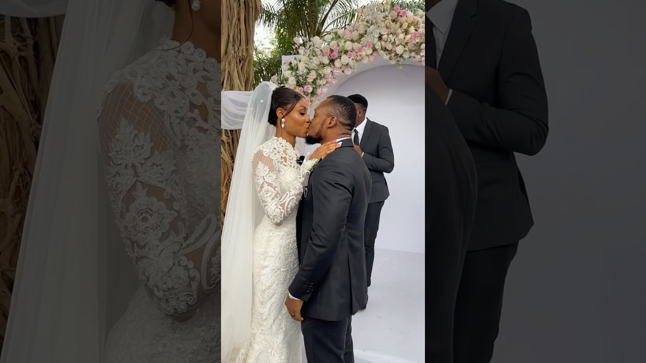 Sealing the Moment: Kiss the Bride! π