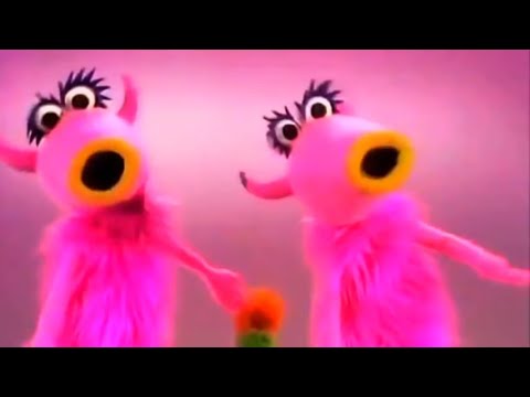 Mahna Mahna & Snowths | The Muppet Show 1977 🎶
