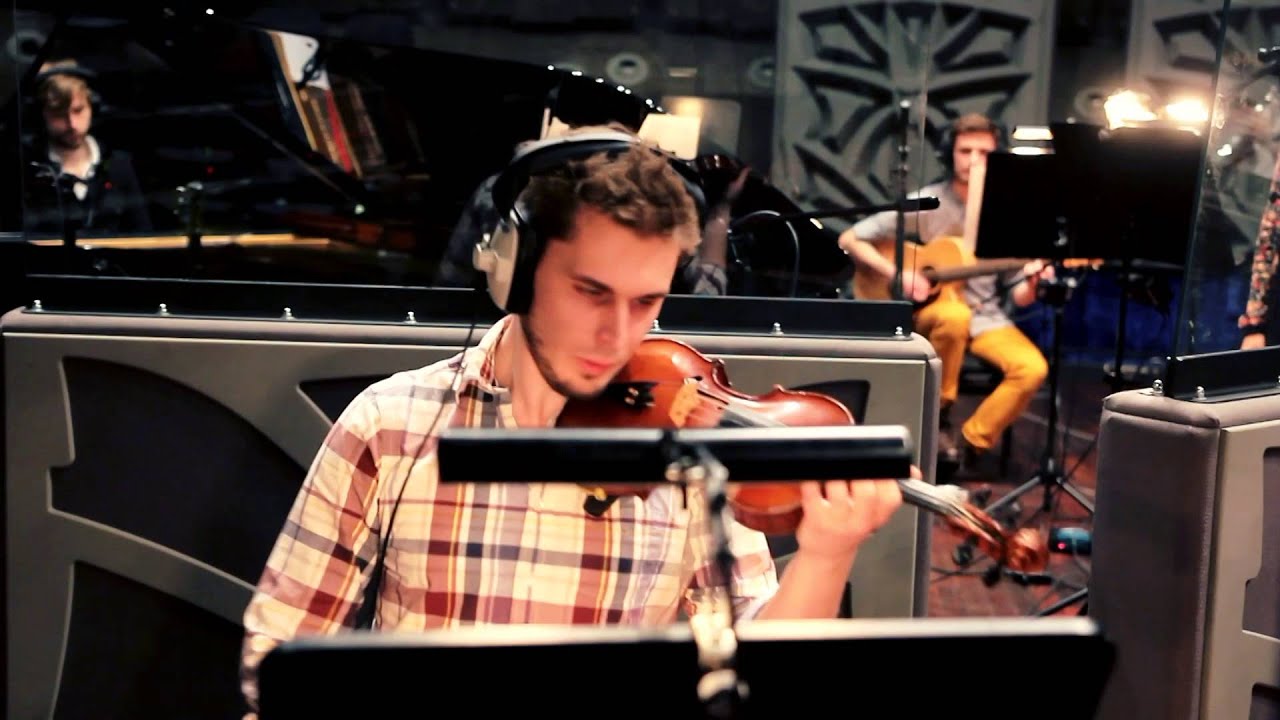 Multiplayer Ensemble Performs 'Ezio's Family' 🎻