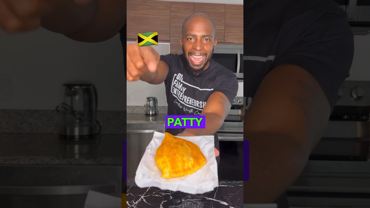 Jamaican Patty 🇯🇲 vs Trinidadian Doubles 🇹🇹
