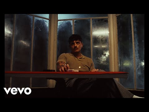 Olly, Juli - Questa domenica (Official Video)