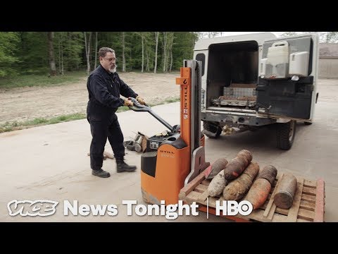 Unexploded WWI Bombs & Pothole Vigilantes: VICE News Tonight Full Episode