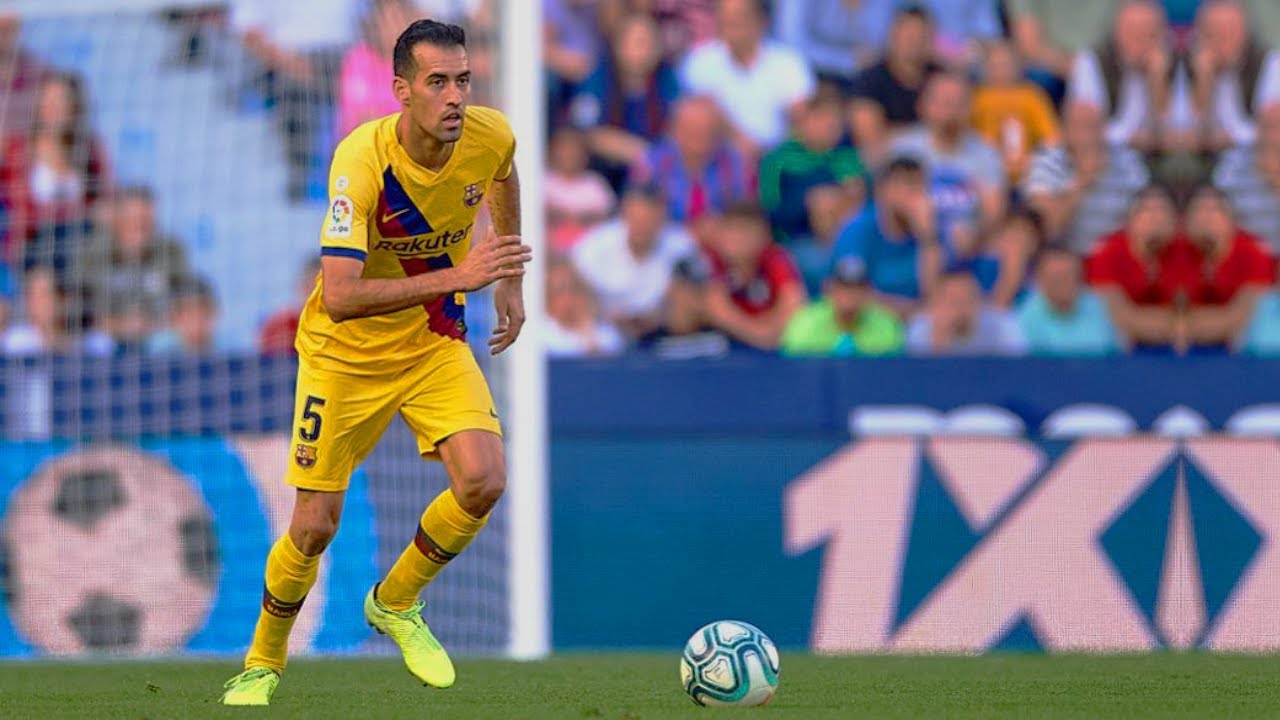 Sergio Busquets: Mastering the Art of Simple Football ⚽