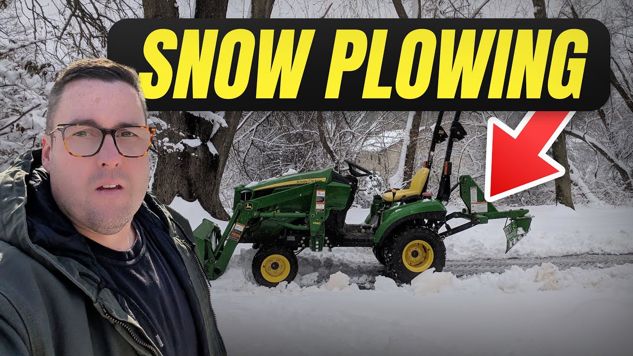 Plowing Snow for the Cars - John Deere 1023E in Action! Winter is coming!