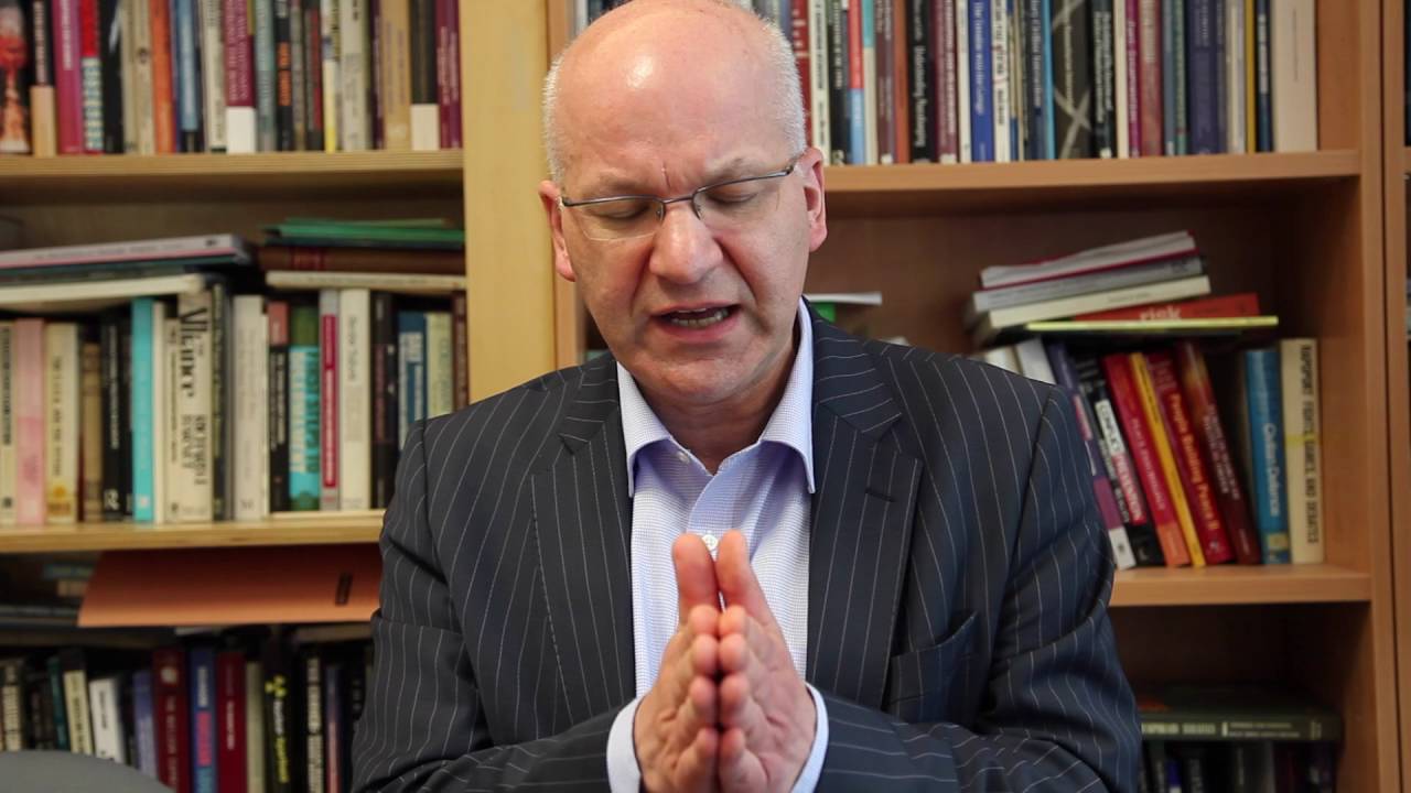 Fear, Cooperation & Trust in World Politics 🌍