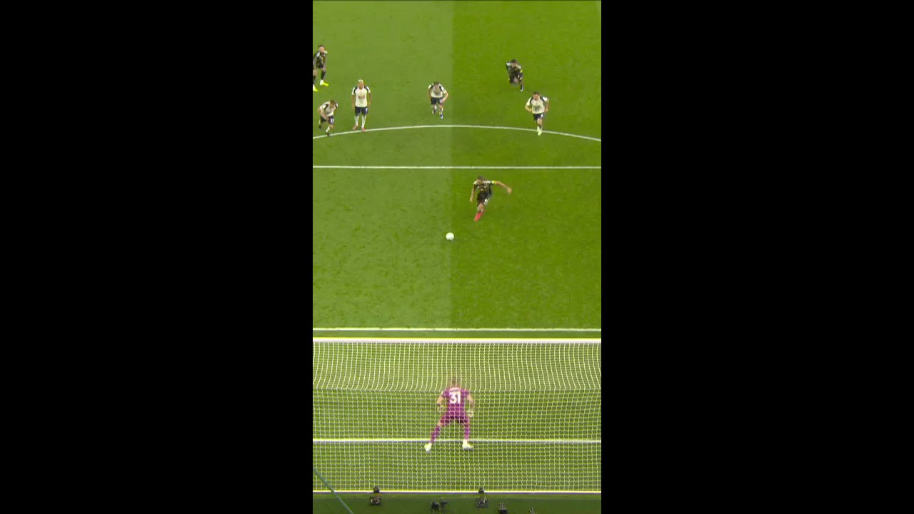 DCL Scores Penalty in Leeds Draw vs Spurs ⚽