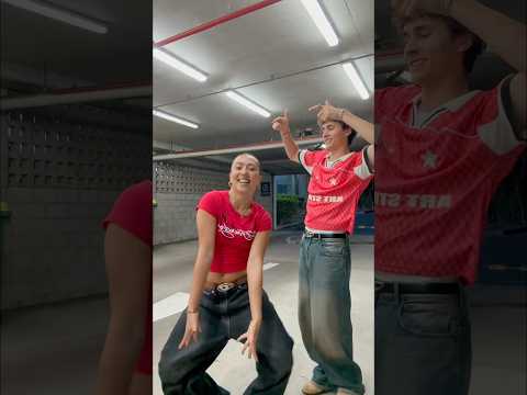 VIRAL MILKSHAKE TIKTOK DANCE! 🥤🔥 | Cadel and Mia